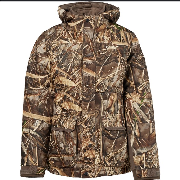 Magellan Outdoors Other - Magellan Outdoors Kids Camouflage Insulated Jacket